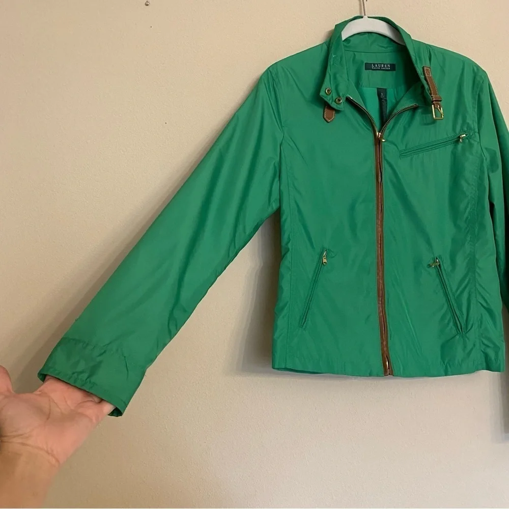 LAUREN Ralph Lauren Lightweight Jacket Buckle Collar Mockneck Size Medium Preppy